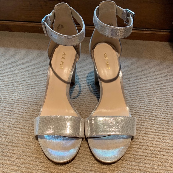 nine west nora block heel